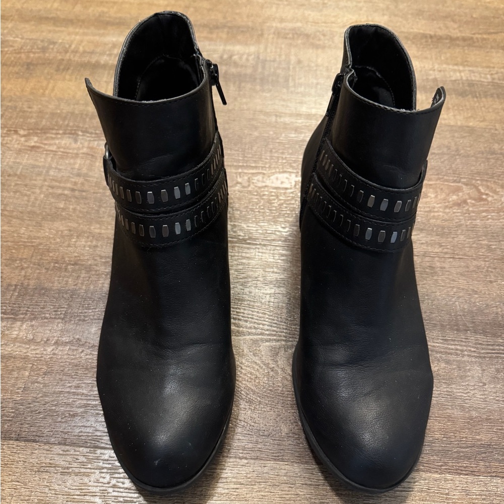 Women’s a.n.a black boots - Picture 2 of 6